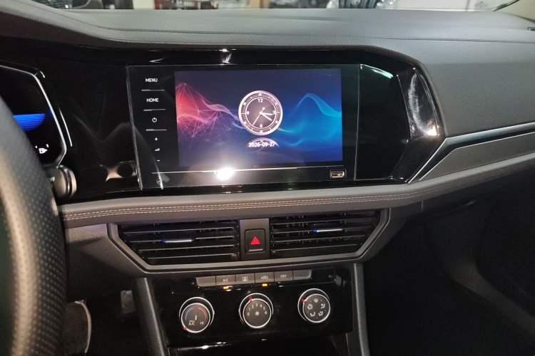 Used Volkswagen Sagitar 2021 280TSI DSG Comfort Connect Edition Audio And AC Panel