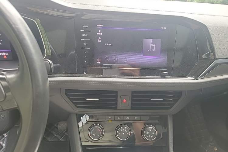 Used Volkswagen Sagitar 2021 280TSI DSG Comfort Connect Edition Audio And AC Panel