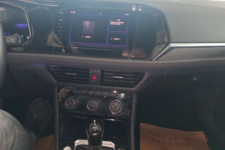 Used Volkswagen Sagitar 2021 280TSI DSG Comfort Connect Edition Audio And AC Panel