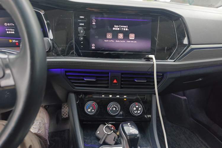 Used Volkswagen Sagitar 2021 280TSI DSG Excellence Edition Audio And AC Panel