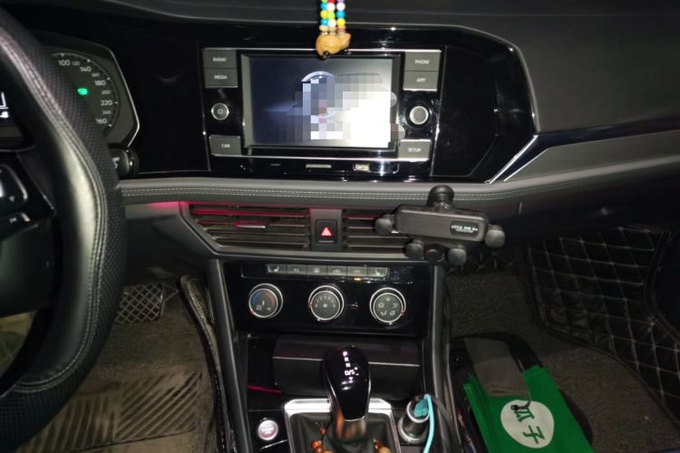 Used Volkswagen Sagitar 2021 280TSI DSG Comfort Connect Edition Audio And AC Panel