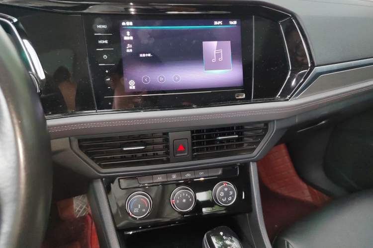 Used Volkswagen Sagitar 2021 280TSI DSG Excellence Edition Audio And AC Panel