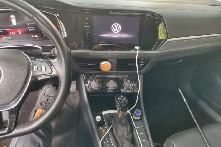 Used Volkswagen Sagitar 2021 280TSI DSG 30th Anniversary Edition Audio And AC Panel
