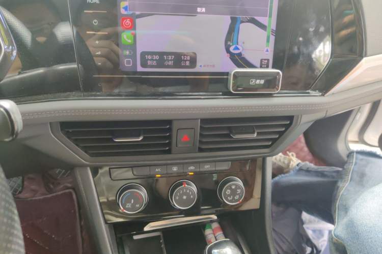 Used Volkswagen Sagitar 2021 280TSI DSG Comfort Connect Edition Audio And AC Panel