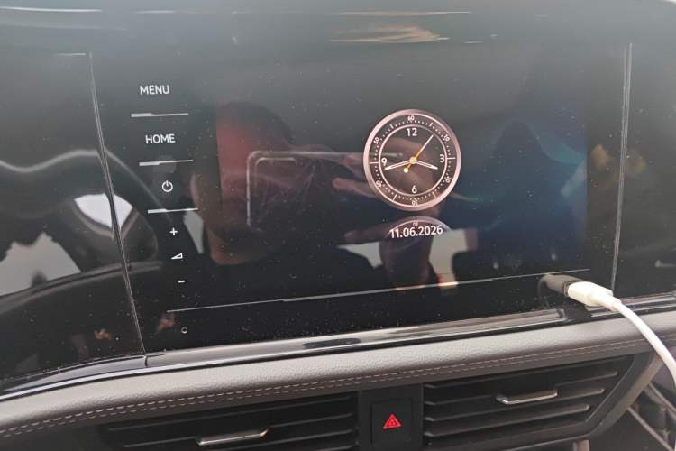 Used Volkswagen Sagitar 2021 280TSI DSG Comfort Connect Edition Audio And AC Panel
