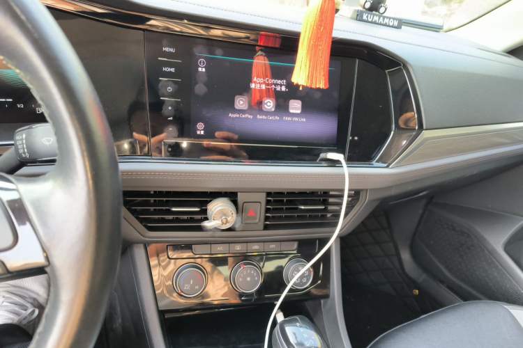 Used Volkswagen Sagitar 2021 280TSI DSG Comfort Connect Edition Audio And AC Panel