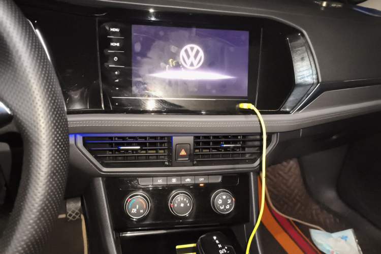 Used Volkswagen Sagitar 2021 280TSI DSG Comfort Connect Edition Audio And AC Panel