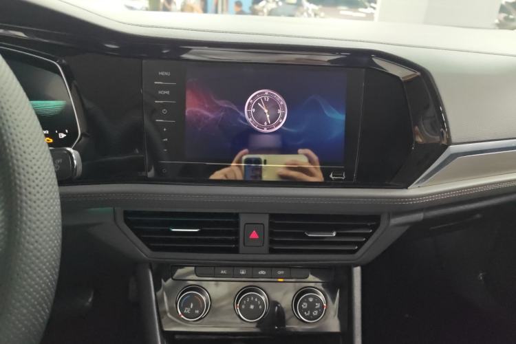 Used Volkswagen Sagitar 2021 280TSI DSG Comfort Connect Edition Audio And AC Panel