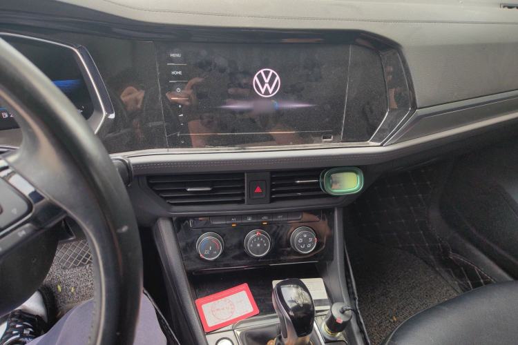 Used Volkswagen Sagitar 2021 200TSI DSG Comfort Connect Edition Audio And AC Panel