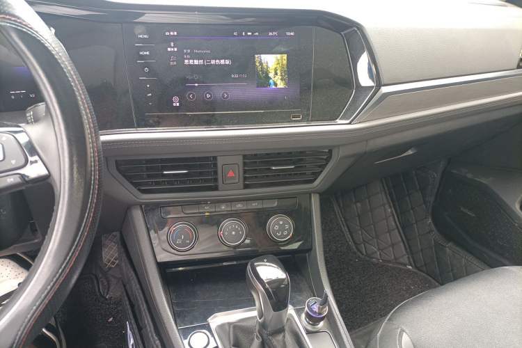 Used Volkswagen Sagitar 2021 280TSI DSG Comfort Connect Edition Audio And AC Panel