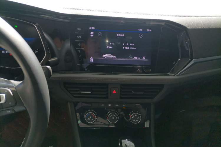 Used Volkswagen Sagitar 2021 200TSI DSG Comfort Connect Edition Audio And AC Panel