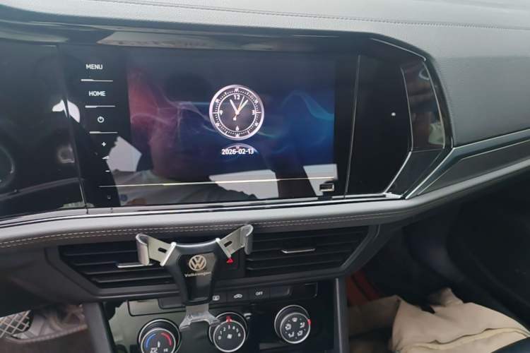 Used Volkswagen Sagitar 2021 280TSI DSG Comfort Connect Edition Audio And AC Panel