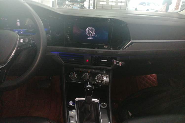 Used Volkswagen Sagitar 2021 200TSI DSG Comfort Connect Edition Audio And AC Panel