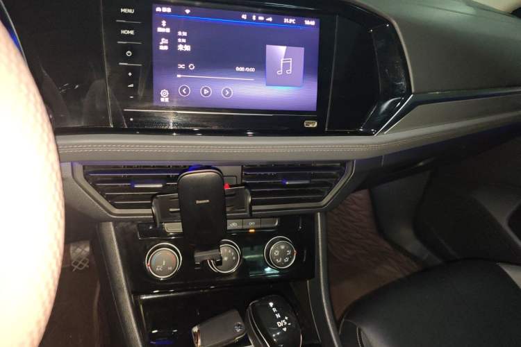 Used Volkswagen Sagitar 2021 200TSI DSG Excellence Edition Audio And AC Panel