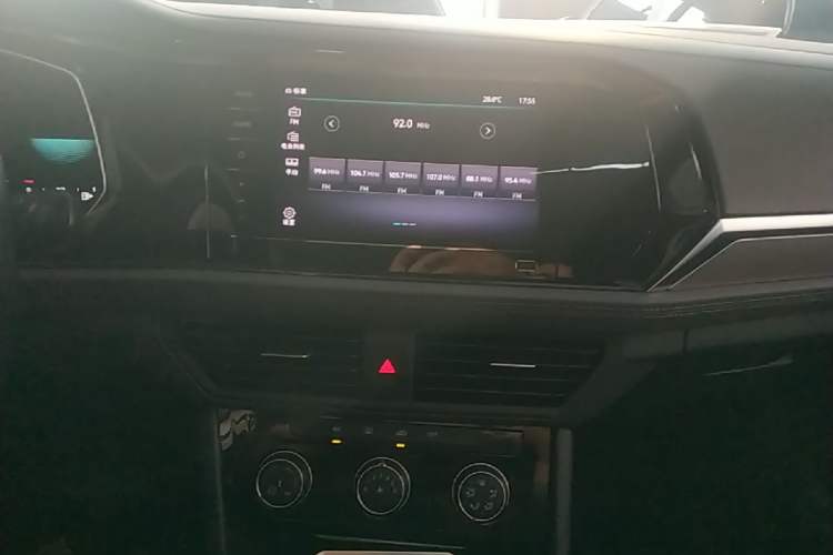 Used Volkswagen Sagitar 2021 280TSI DSG Excellence Edition Audio And AC Panel