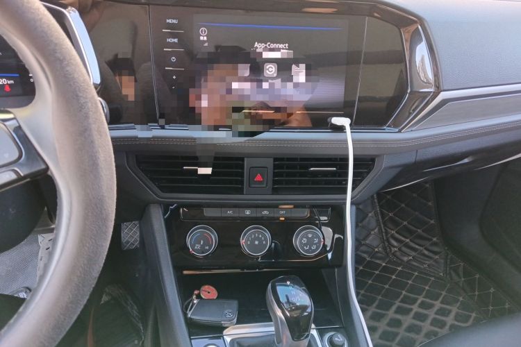 Used Volkswagen Sagitar 2021 280TSI DSG Comfort Connect Edition Audio And AC Panel