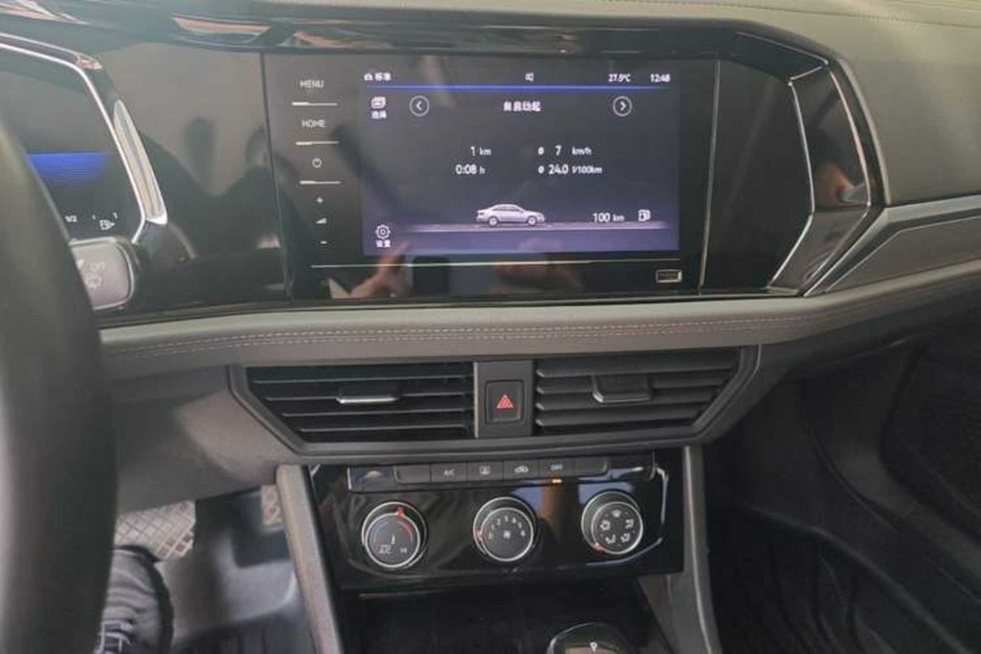 Used Volkswagen Sagitar 2021 280TSI DSG Comfort Connect Edition Audio And AC Panel