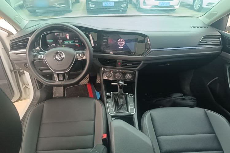 Used Volkswagen Sagitar 2021 200TSI DSG Comfort Connect Edition Center Console