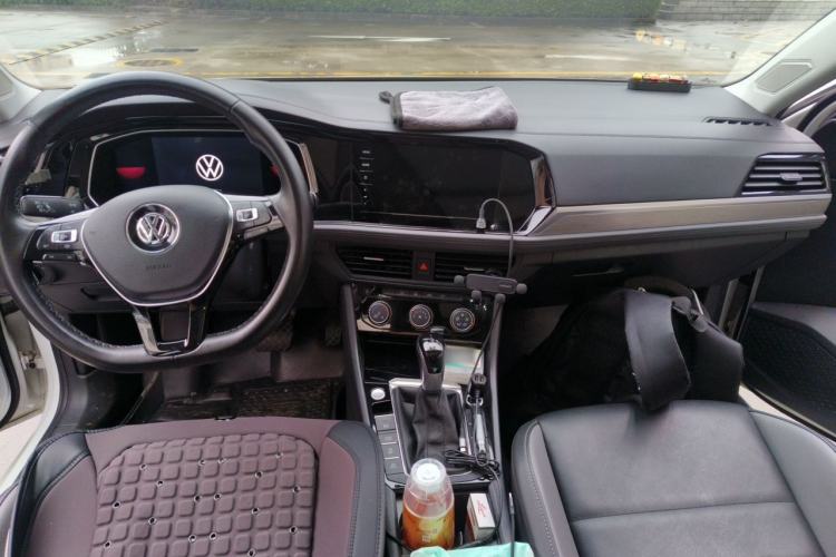 Used Volkswagen Sagitar 2021 280TSI DSG Excellence Edition Center Console