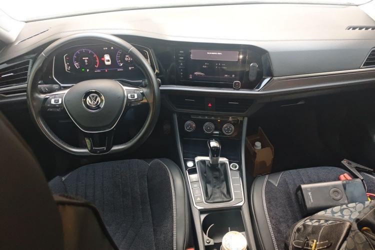 Used Volkswagen Sagitar 2021 280TSI DSG Excellence Edition Center Console