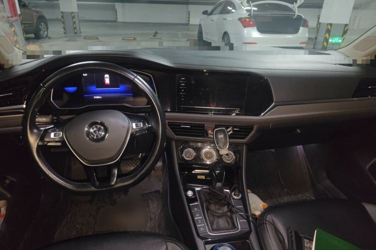 Used Volkswagen Sagitar 2021 280TSI DSG Comfort Connect Edition Center Console