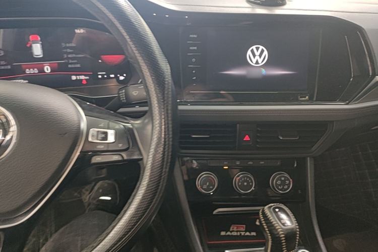 Used Volkswagen Sagitar 2021 280TSI DSG Excellence Edition Center Console