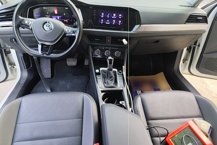 Used Volkswagen Sagitar 2021 280TSI DSG Comfort Connect Edition Center Console
