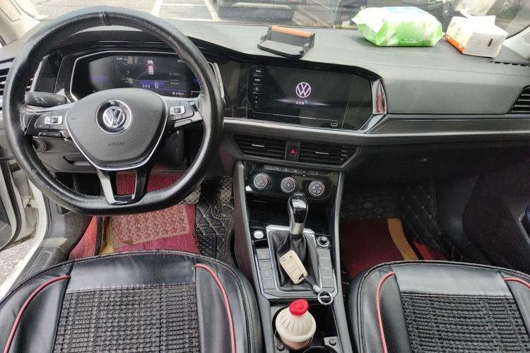 Used Volkswagen Sagitar 2021 280TSI DSG Comfort Connect Edition Center Console