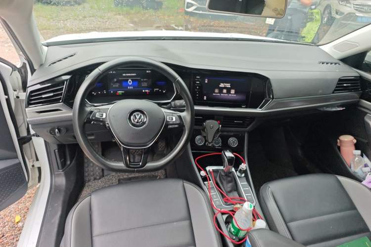 Used Volkswagen Sagitar 2021 280TSI DSG Comfort Connect Edition Center Console