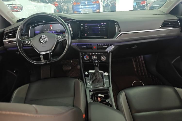 Used Volkswagen Sagitar 2021 200TSI DSG Comfort Connect Edition Center Console