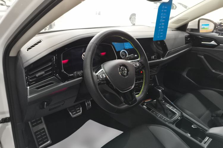 Used Volkswagen Sagitar 2021 280TSI DSG Excellence Edition Center Console