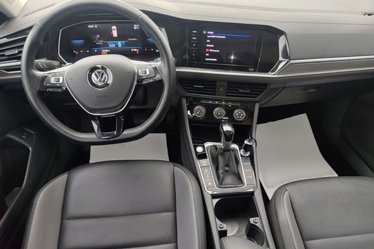 Used Volkswagen Sagitar 2021 280TSI DSG Comfort Connect Edition Center Console