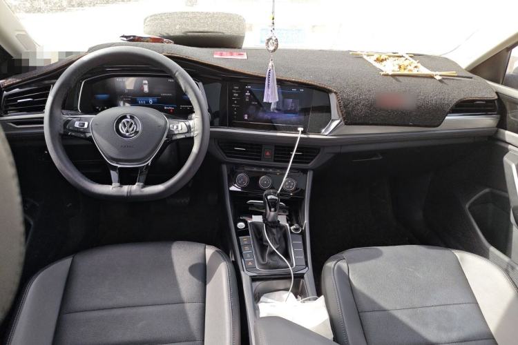Used Volkswagen Sagitar 2021 200TSI DSG Comfort Connect Edition Center Console
