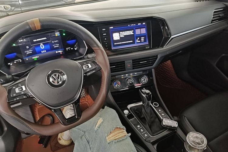 Used Volkswagen Sagitar 2021 280TSI DSG Comfort Connect Edition Center Console