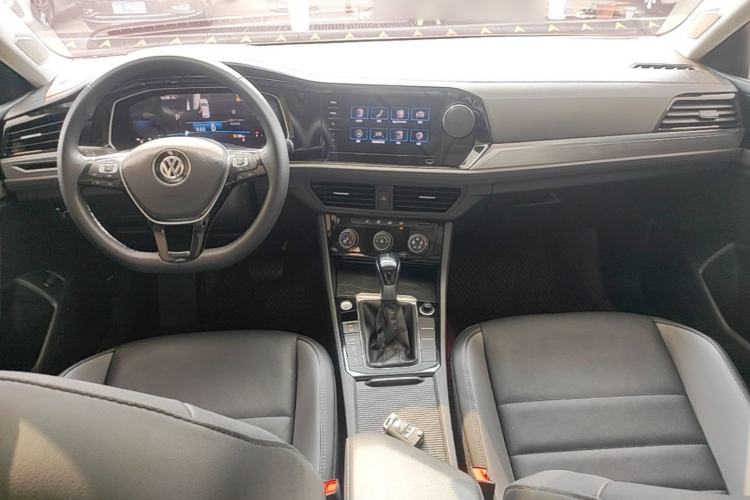 Used Volkswagen Sagitar 2021 280TSI DSG Excellence Edition Center Console