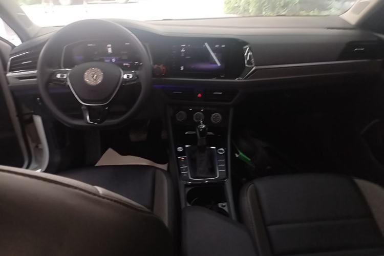 Used Volkswagen Sagitar 2021 280TSI DSG Excellence Edition Center Console