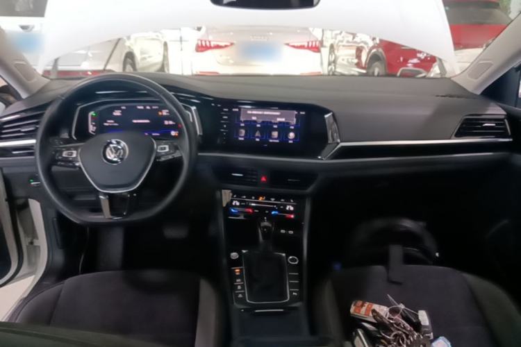Used Volkswagen Sagitar 2021 280TSI DSG Excellence Edition Center Console