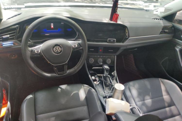 Used Volkswagen Sagitar 2021 280TSI DSG Comfort Connect Edition Center Console