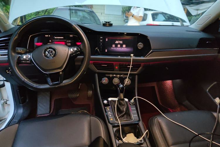Used Volkswagen Sagitar 2021 280TSI DSG Excellence Edition Center Console
