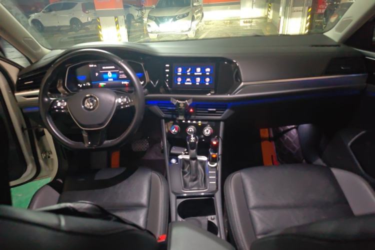 Used Volkswagen Sagitar 2021 280TSI DSG Comfort Connect Edition Center Console