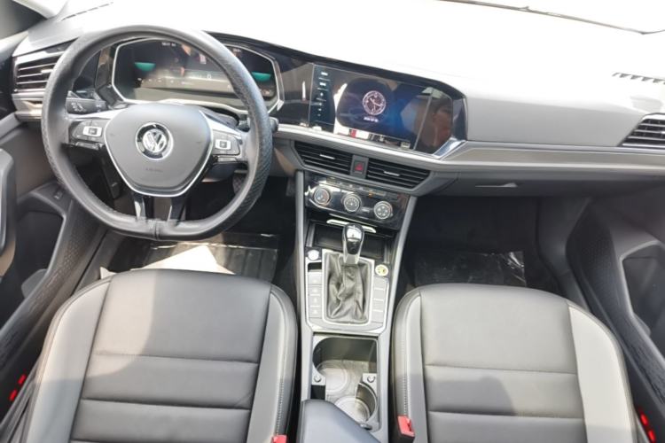 Used Volkswagen Sagitar 2021 280TSI DSG Comfort Connect Edition Center Console