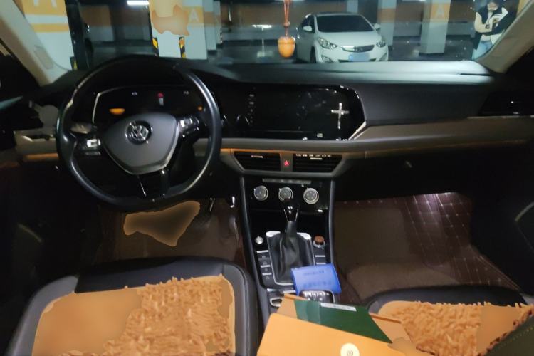 Used Volkswagen Sagitar 2021 280TSI DSG Comfort Connect Edition Center Console