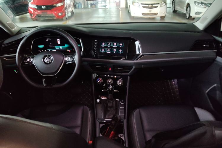 Used Volkswagen Sagitar 2021 280TSI DSG Excellence Edition Center Console