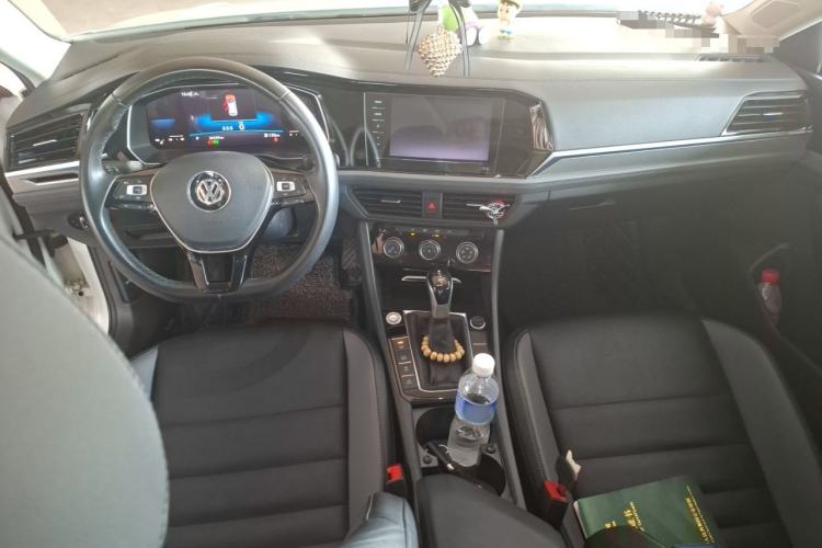 Used Volkswagen Sagitar 2021 280TSI DSG Excellence Edition Center Console