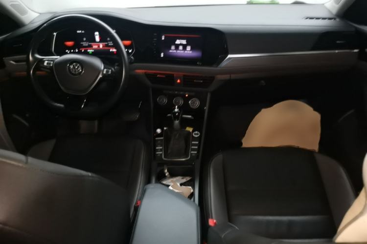 Used Volkswagen Sagitar 2021 280TSI DSG Excellence Edition Center Console
