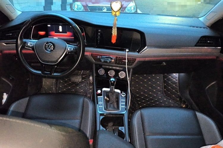 Used Volkswagen Sagitar 2021 200TSI DSG Excellence Edition Center Console