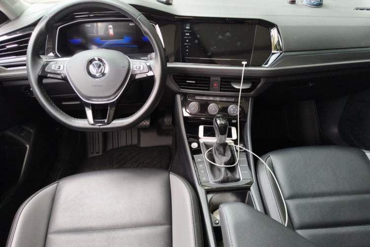 Used Volkswagen Sagitar 2021 280TSI DSG Excellence Edition Center Console
