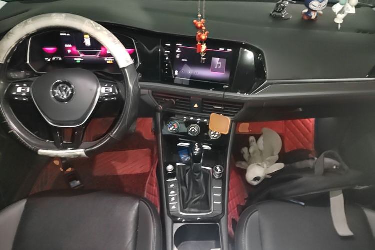 Used Volkswagen Sagitar 2021 200TSI DSG Comfort Connect Edition Center Console
