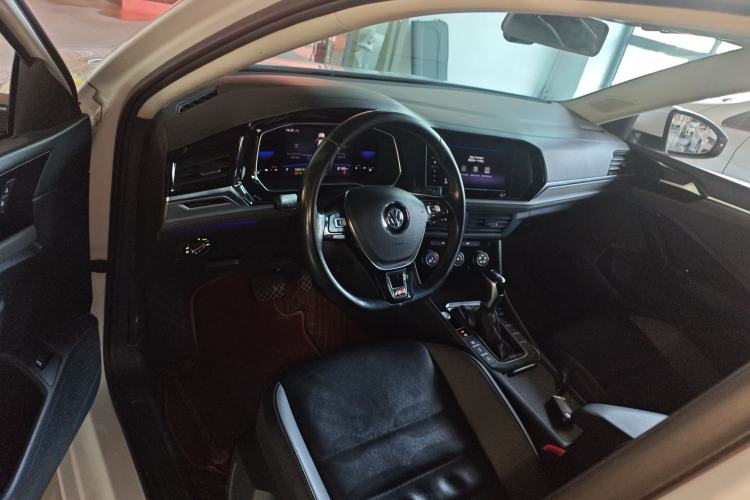 Used Volkswagen Sagitar 2021 280TSI DSG Excellence Edition Center Console