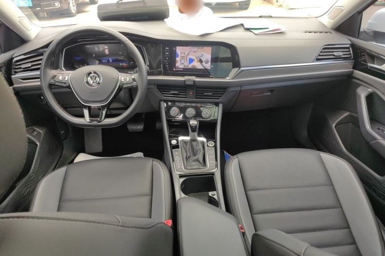 Used Volkswagen Sagitar 2021 200TSI DSG Comfort Connect Edition Center Console